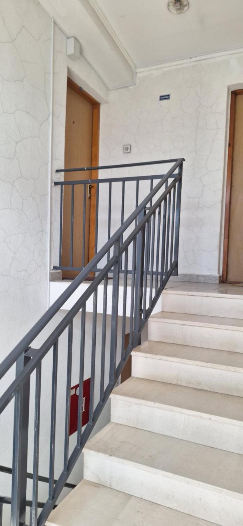 Apartman Ellye Lukavica Bagian luar foto