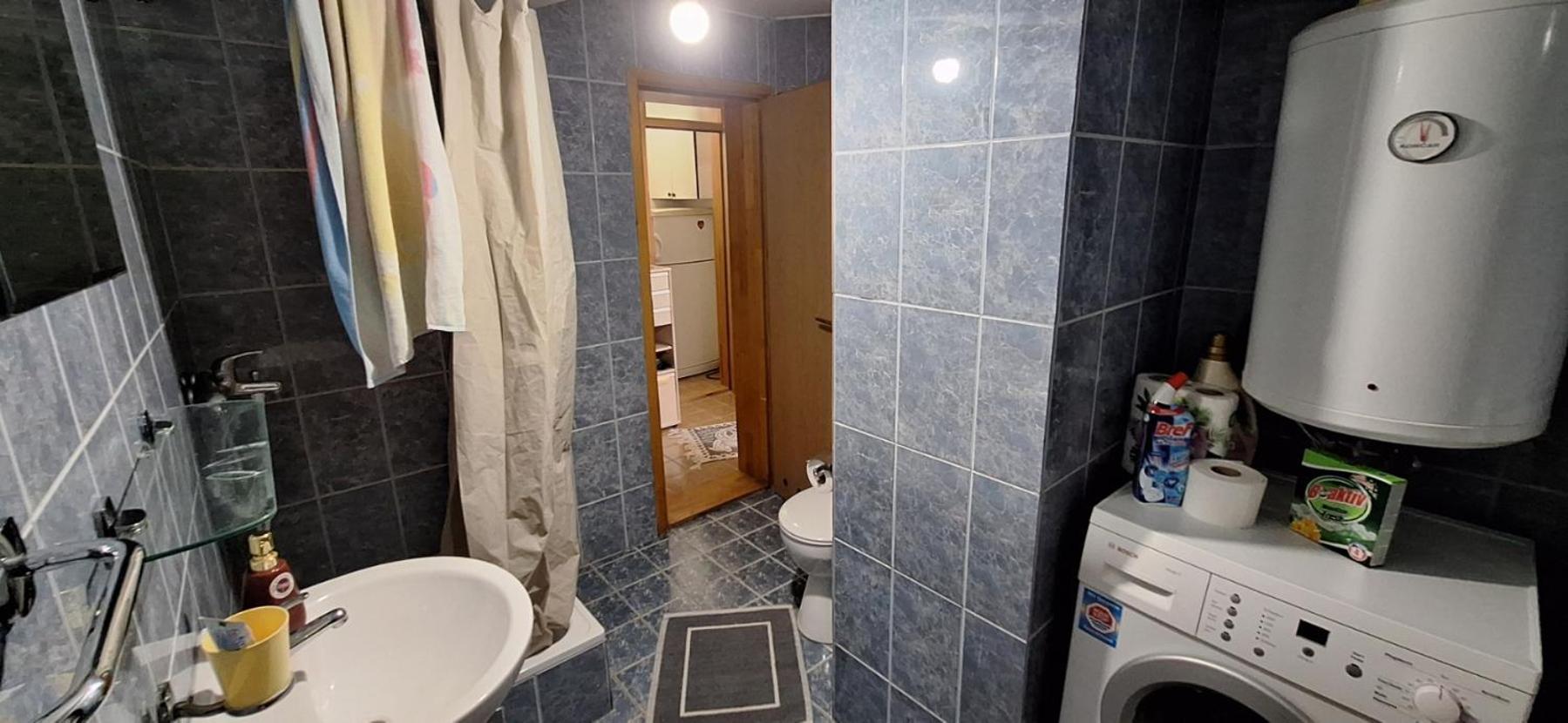 Apartman Ellye Lukavica Bagian luar foto